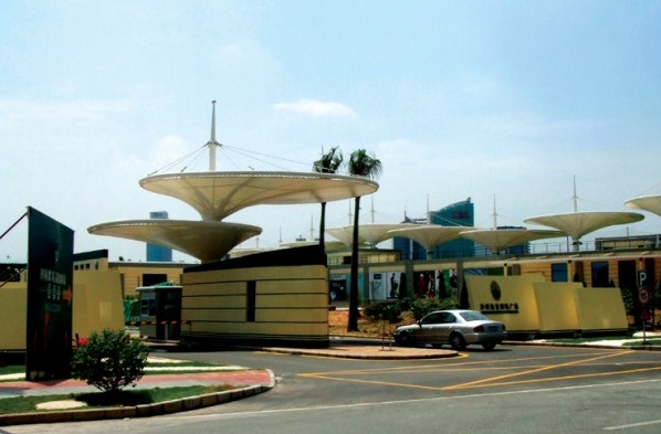 地下車庫(kù)出入口膜結(jié)構(gòu)